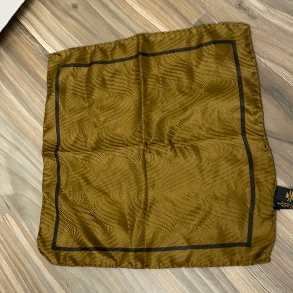 AKM Men's Silk Pocket Square. Made In Italy. Hand Rolled Hem